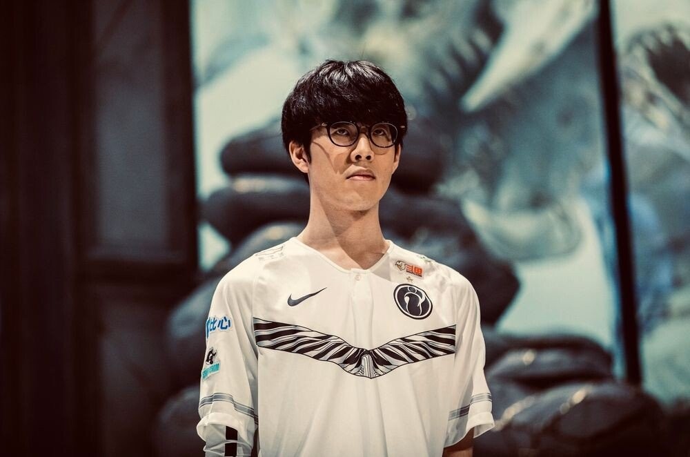 公司贴上 公司贴上