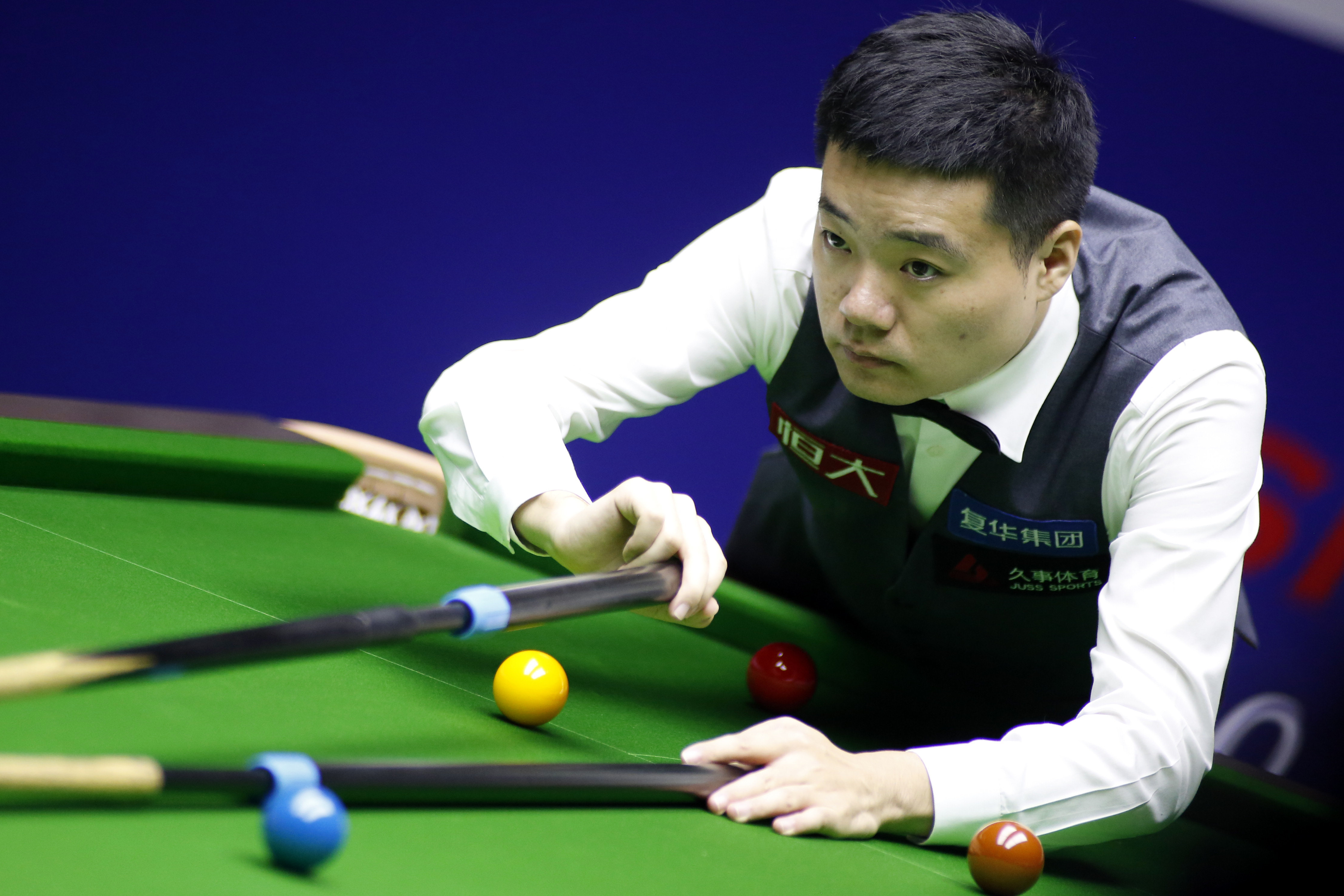 对于雷尼尔 对于雷尼尔