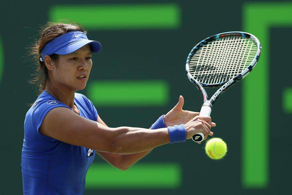 将他与杜兰 将他与杜兰